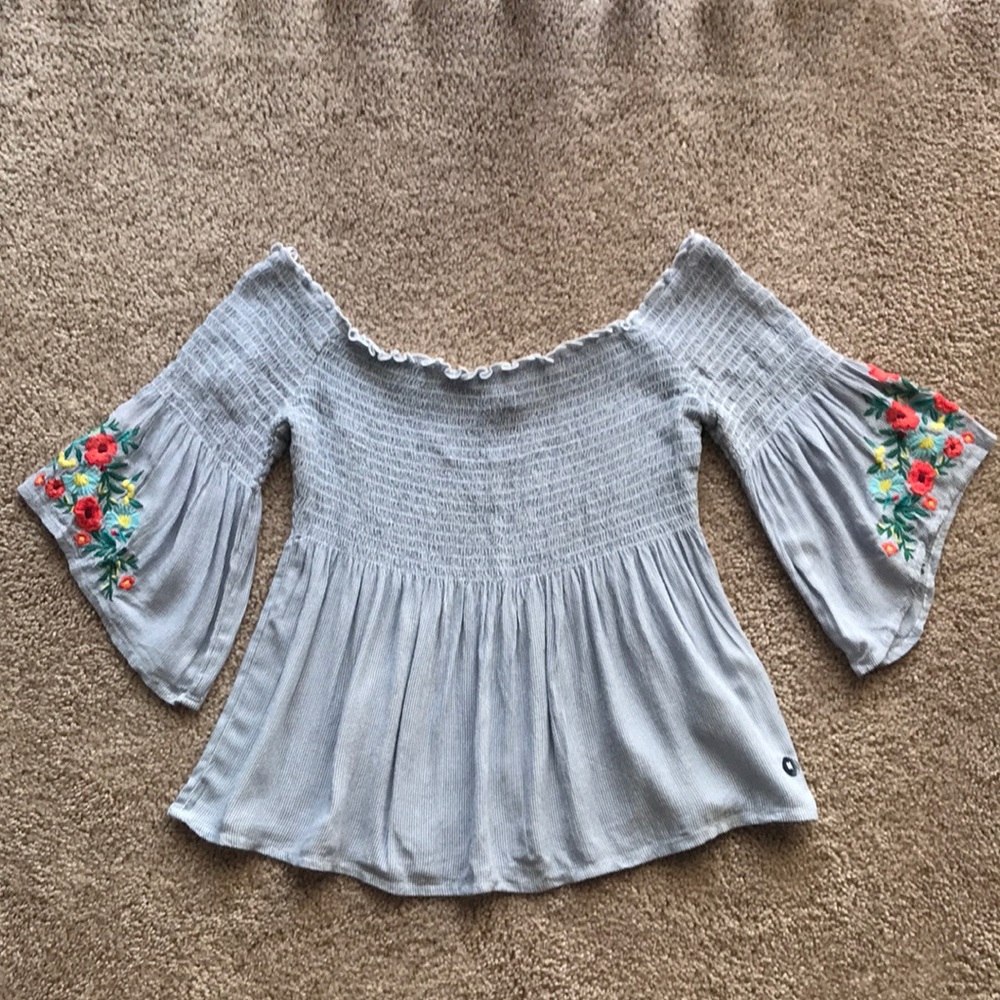Hollister Off the shoulder top